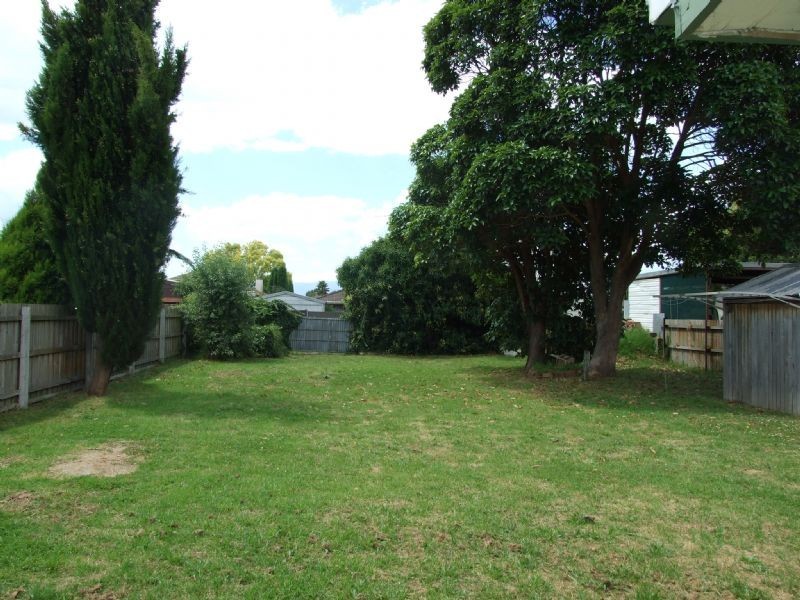 14 Haigh Street, Moe VIC 3825