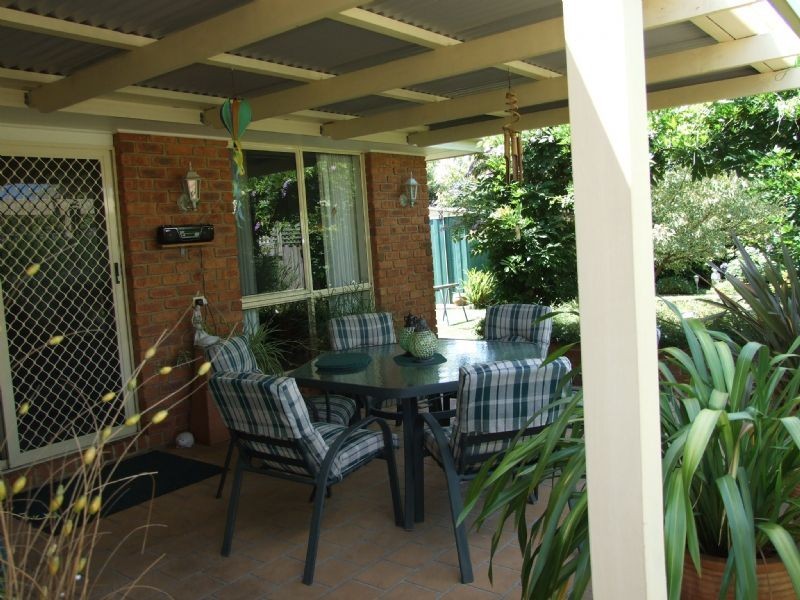 3 Jeeralang Avenue, Newborough VIC 3825