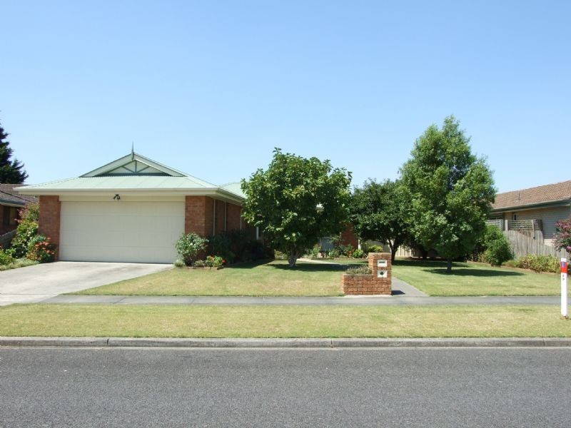 3 Jeeralang Avenue, Newborough VIC 3825