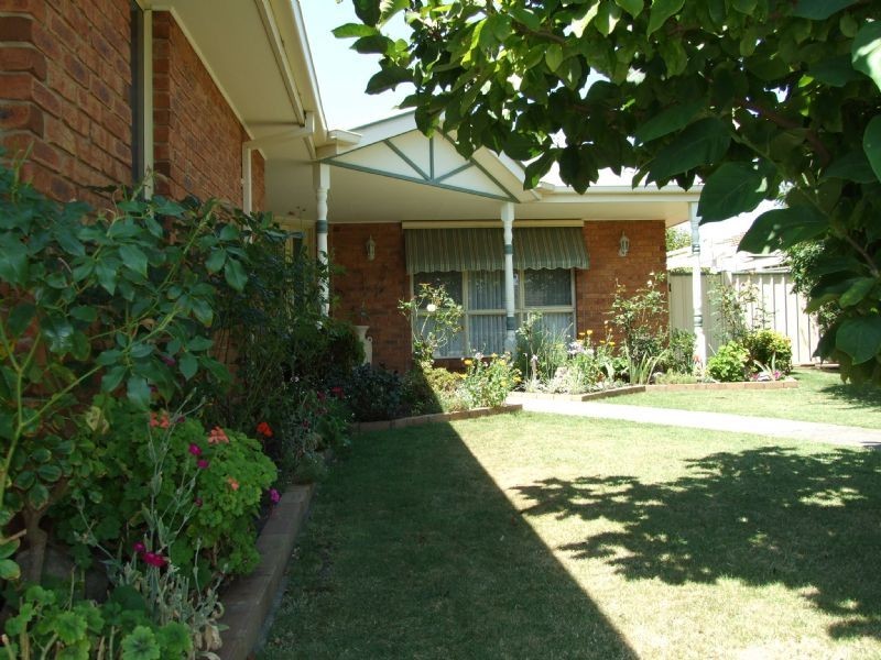 3 Jeeralang Avenue, Newborough VIC 3825