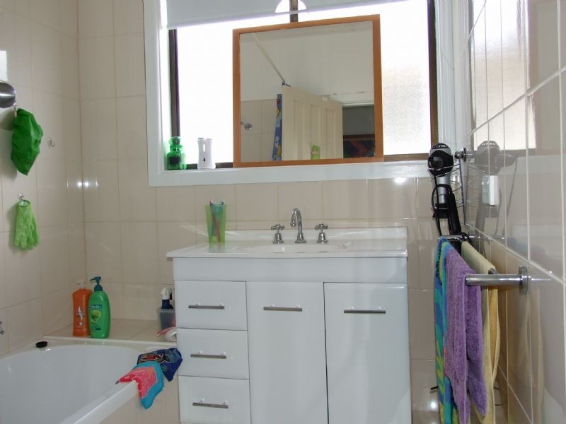 16 Margaret Street, Moe VIC 3825