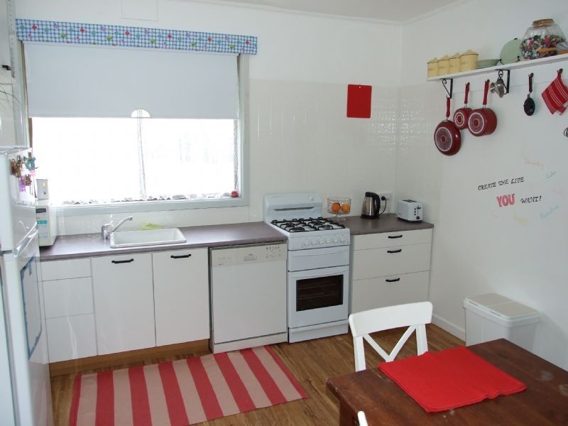 16 Margaret Street, Moe VIC 3825