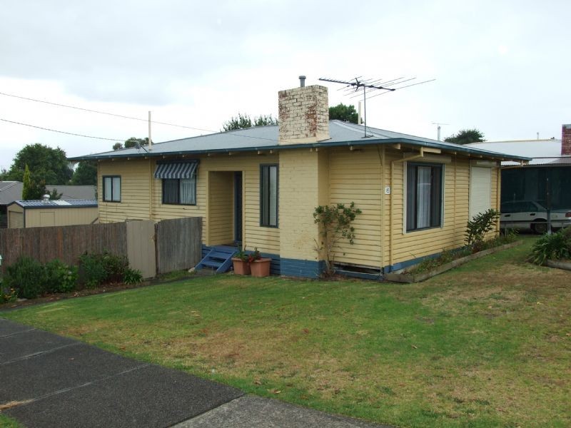 16 Margaret Street, Moe VIC 3825