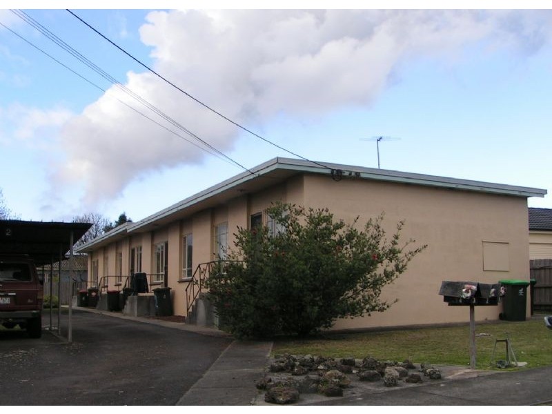 4/68 Cross Street, Newborough VIC 3825