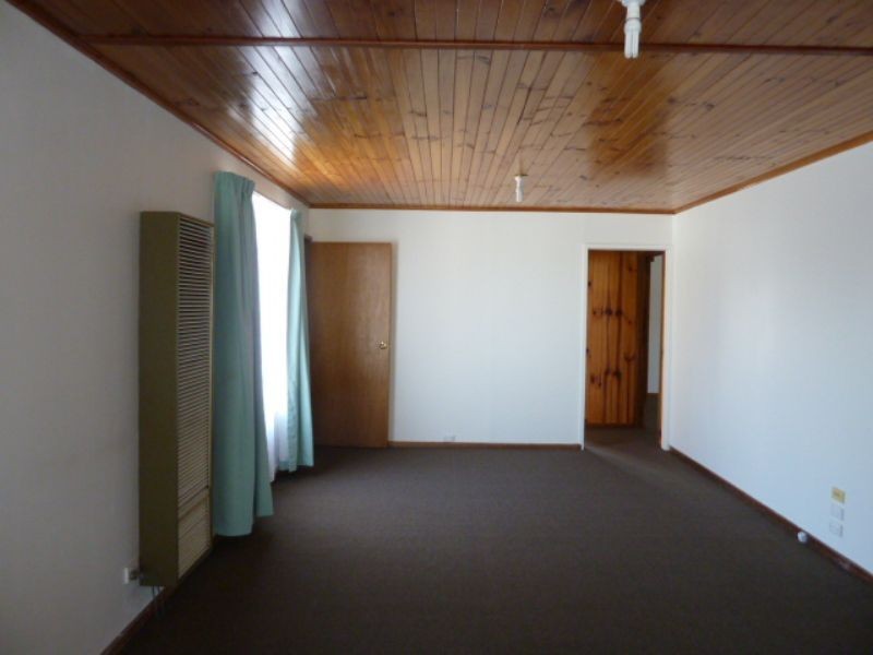 6 Malnhan Crescent, Newborough VIC 3825