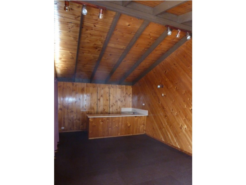 6 Malnhan Crescent, Newborough VIC 3825