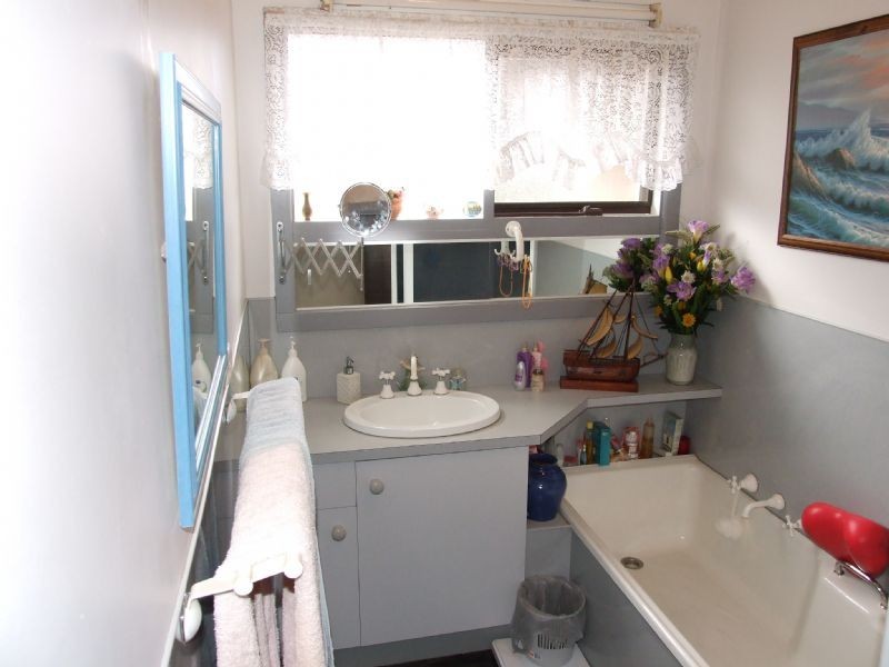 25 Tresswell Avenue, Newborough VIC 3825