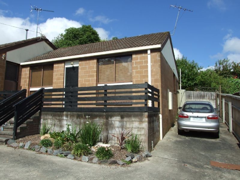 4/1 March Street, Newborough VIC 3825