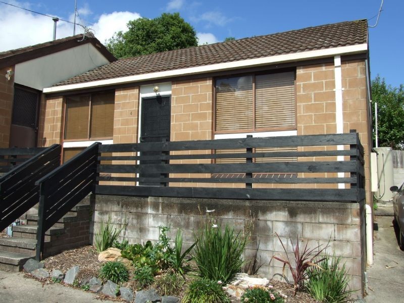 4/1 March Street, Newborough VIC 3825