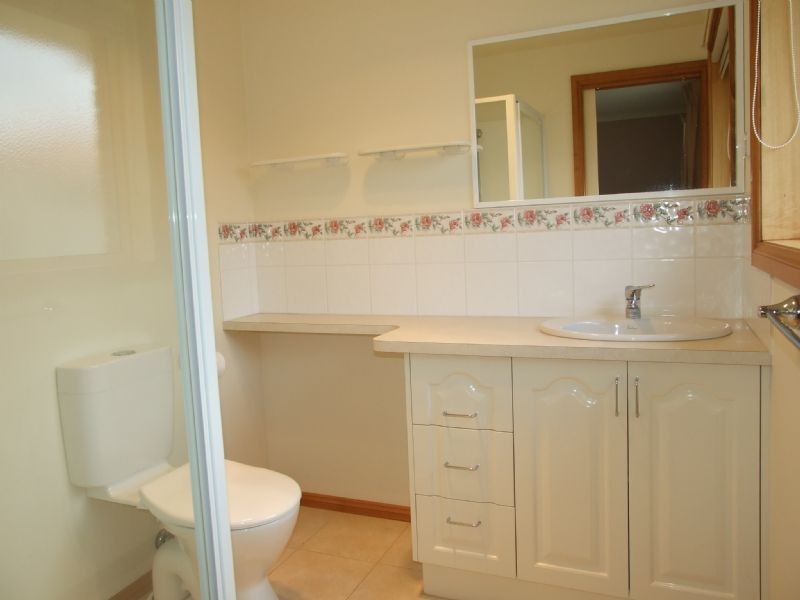 42 Parkside Drive, Moe VIC 3825