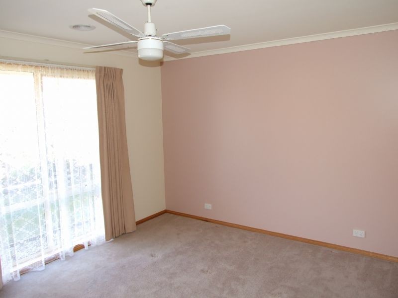 42 Parkside Drive, Moe VIC 3825