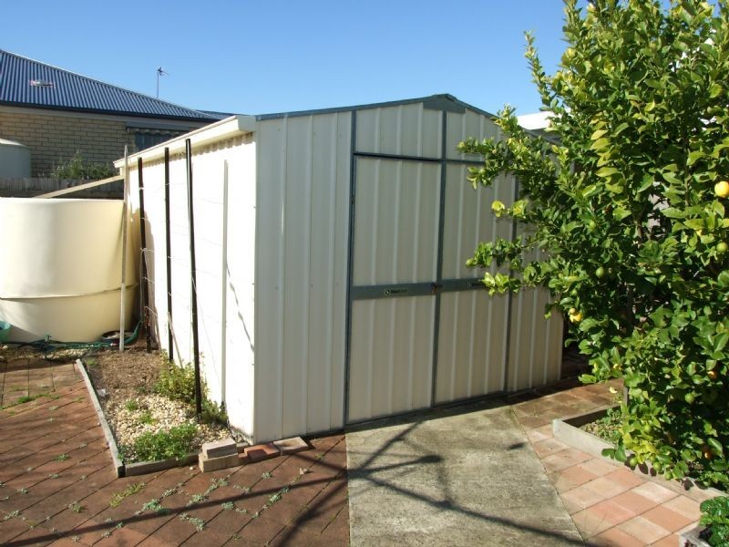 42 Parkside Drive, Moe VIC 3825