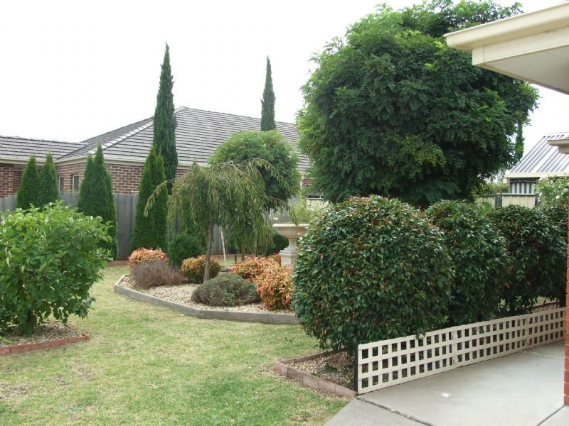 42 Parkside Drive, Moe VIC 3825