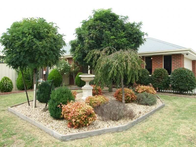 42 Parkside Drive, Moe VIC 3825
