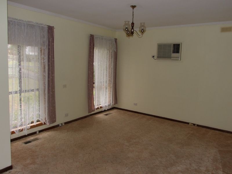 10 Elizabeth Street, Moe VIC 3825