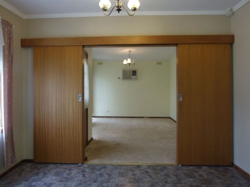 10 Elizabeth Street, Moe VIC 3825