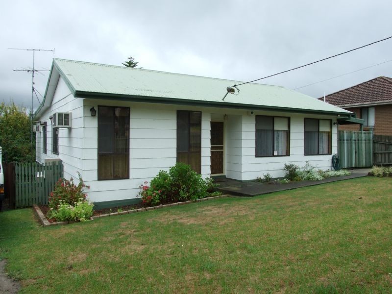 10 Elizabeth Street, Moe VIC 3825