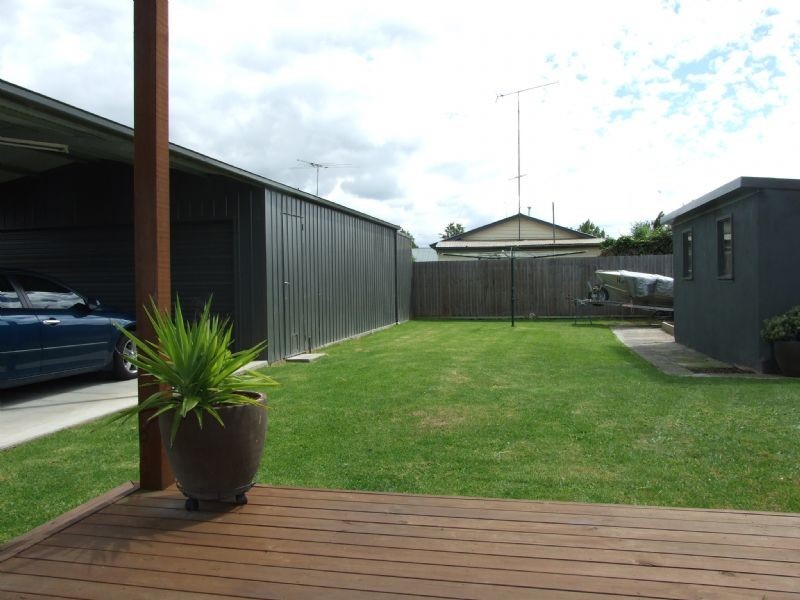 2 Castle Street, Moe VIC 3825