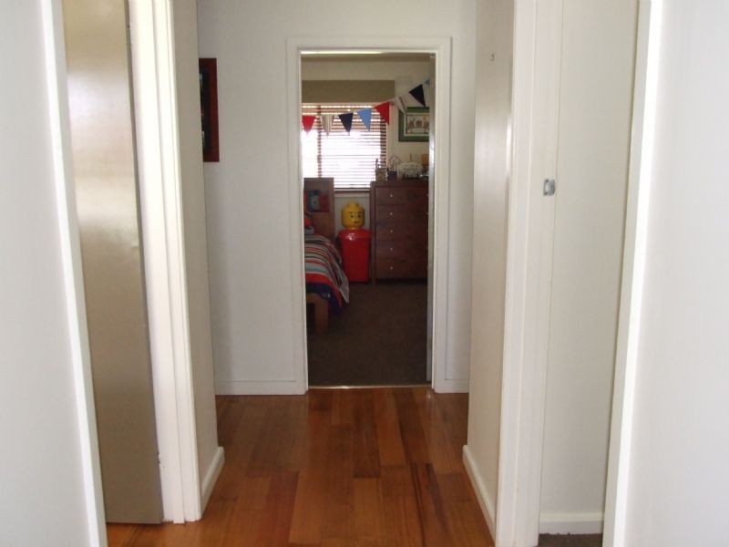 2 Castle Street, Moe VIC 3825
