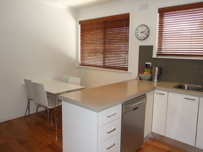 2 Castle Street, Moe VIC 3825
