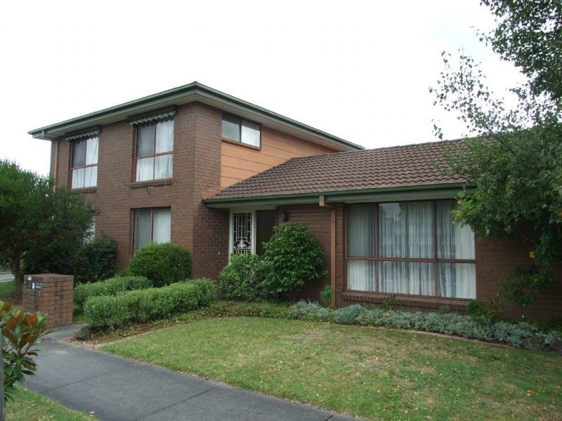 3 Colli Drive, Newborough VIC 3825
