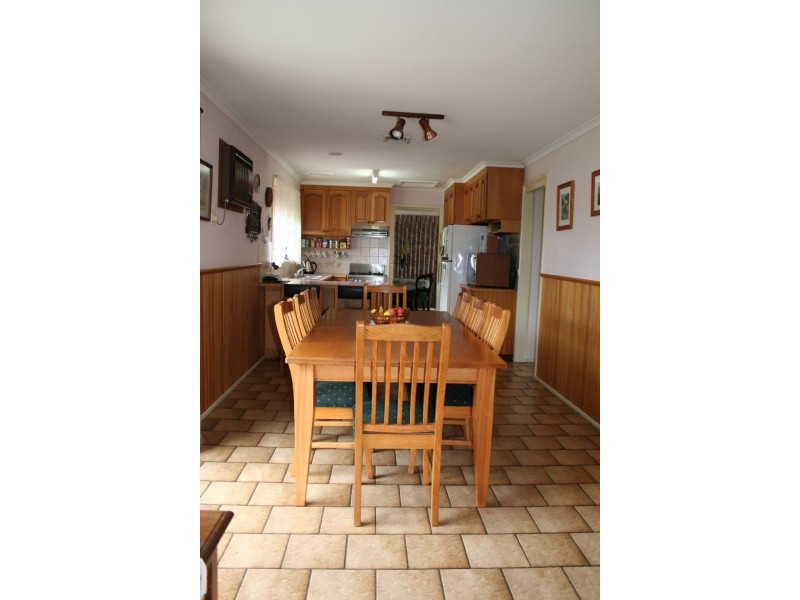 3 Colli Drive, Newborough VIC 3825