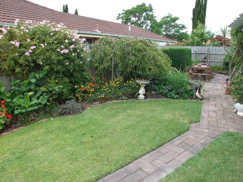 3 Colli Drive, Newborough VIC 3825