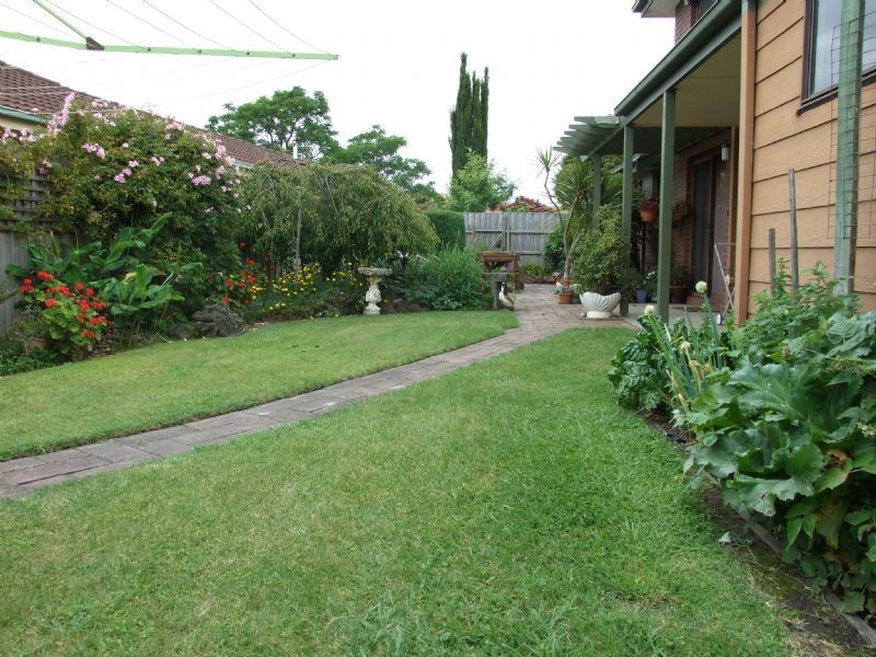 3 Colli Drive, Newborough VIC 3825