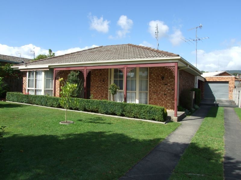 33 Abbott Street, Moe VIC 3825