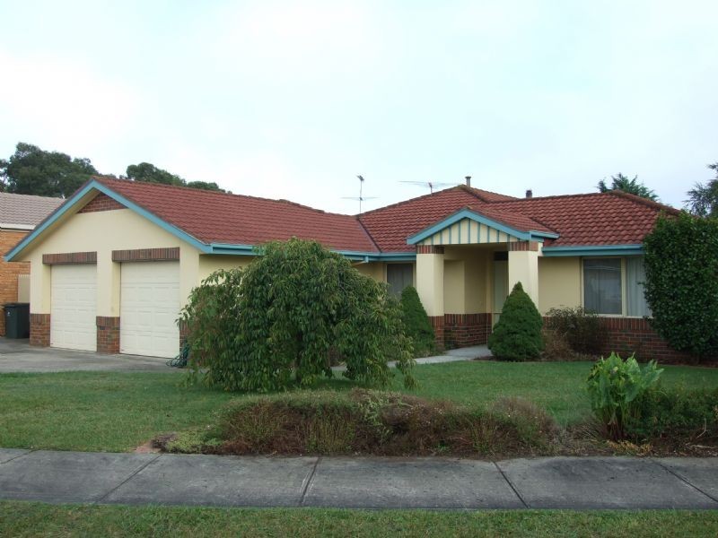 2 Wakefield Court, Newborough VIC 3825