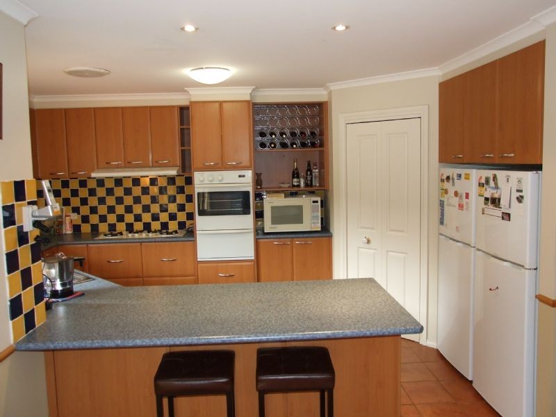 2 Wakefield Court, Newborough VIC 3825