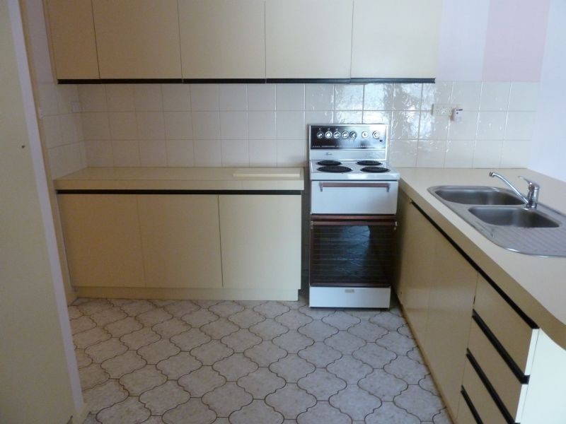 1/12 Gladstone Street, Moe VIC 3825