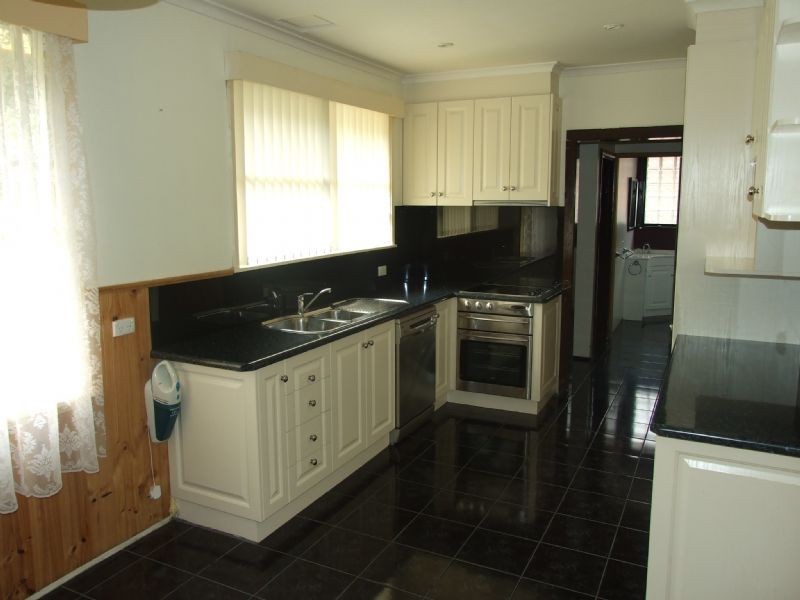 29 Staff Street, Moe VIC 3825