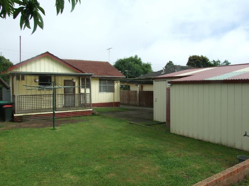 29 Staff Street, Moe VIC 3825