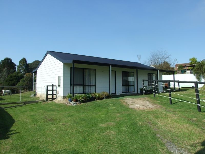 8 Dudman Road, Yallourn North VIC 3825