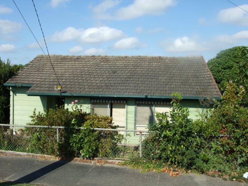 33 Anderson Ave, Yallourn North VIC 3825