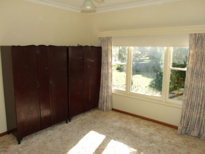 16 Reservoir Road, Moe VIC 3825