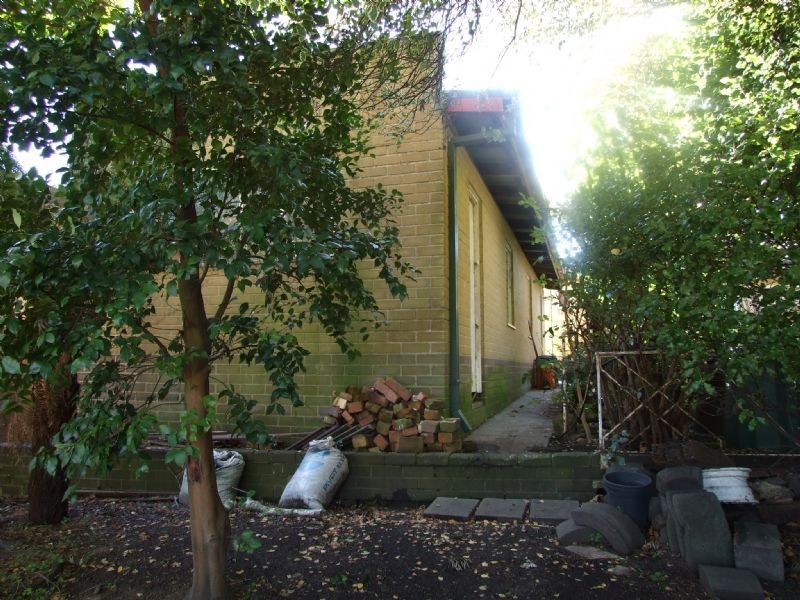 16 Reservoir Road, Moe VIC 3825