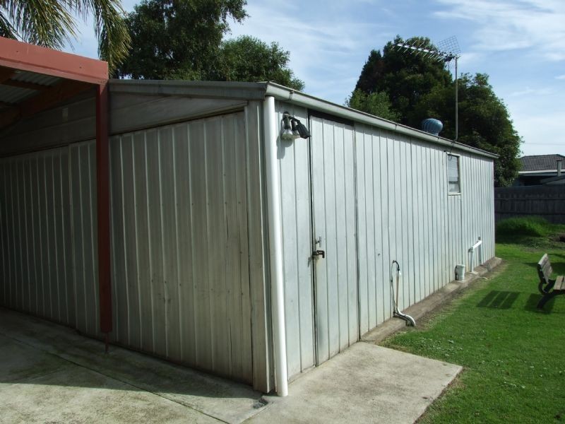 24  Alexander Avenue, Moe VIC 3825