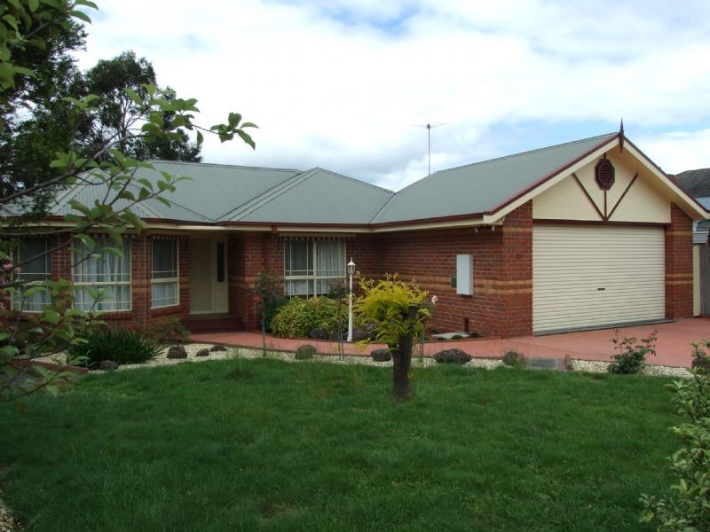 39 Wirrana Drive, Moe VIC 3825
