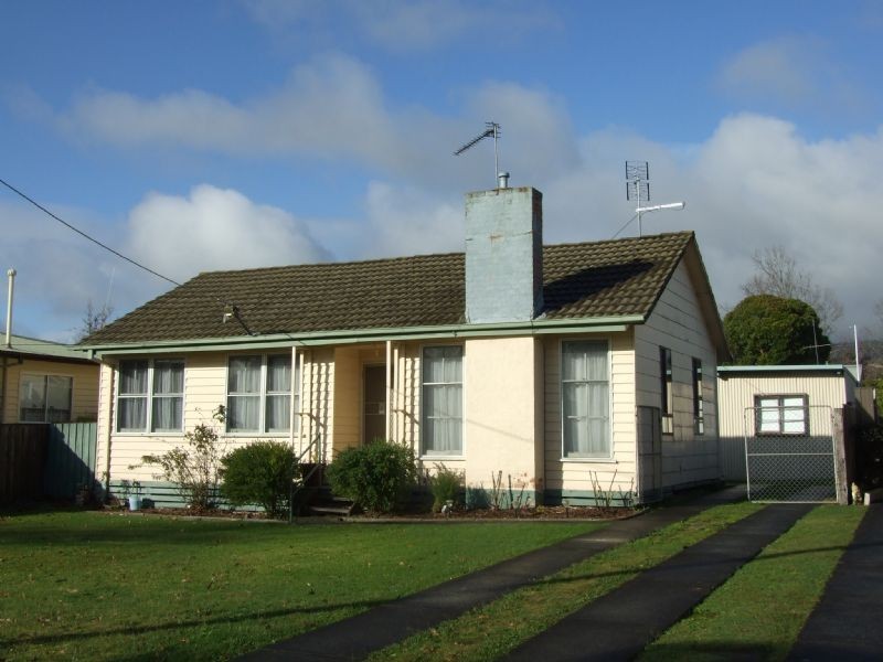 7 Edward Street, Moe VIC 3825