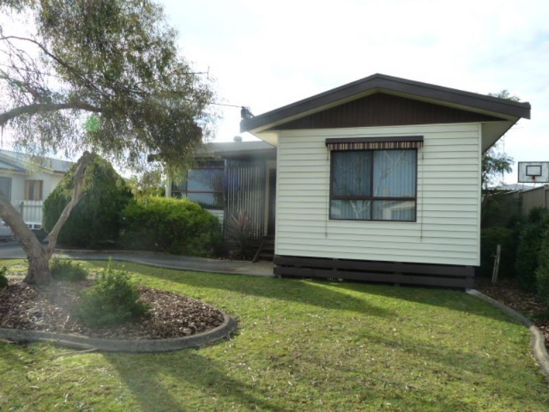 12 Retford Street, Newborough VIC 3825