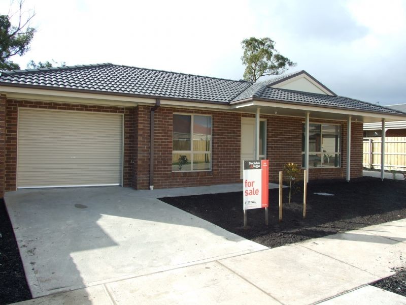 1/49 Sweetwater Place, Moe VIC 3825