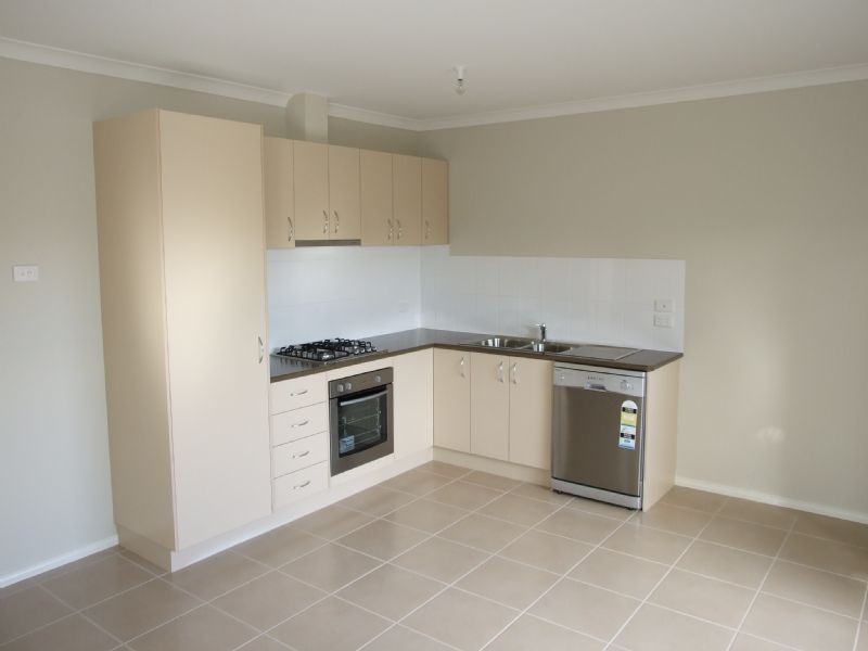 3/49 Sweetwater Place, Moe VIC 3825