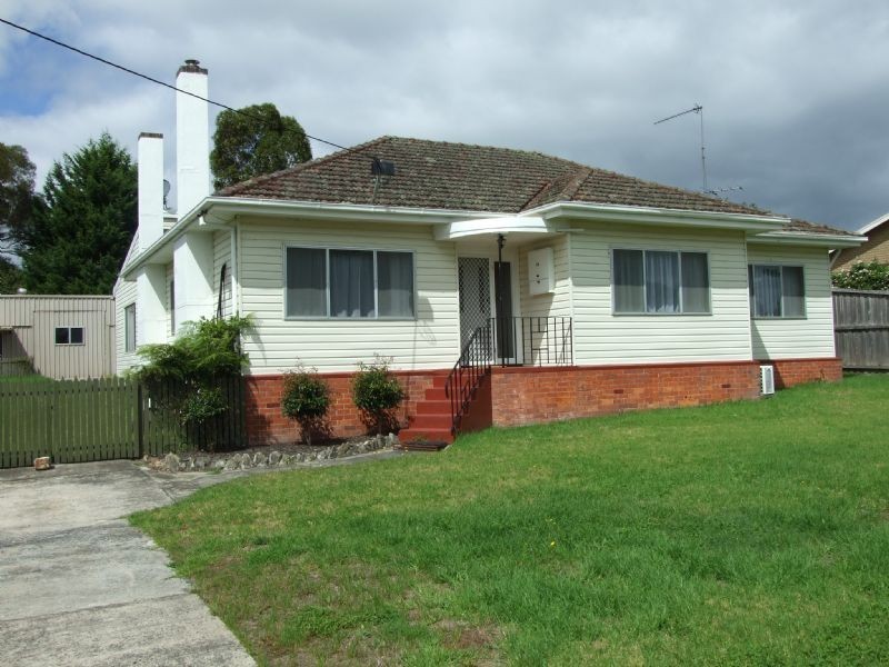 24 Monash Road, Newborough VIC 3825