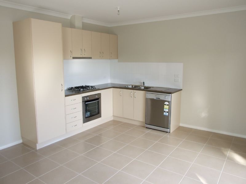 3/49 Sweetwater Place, Moe VIC 3825