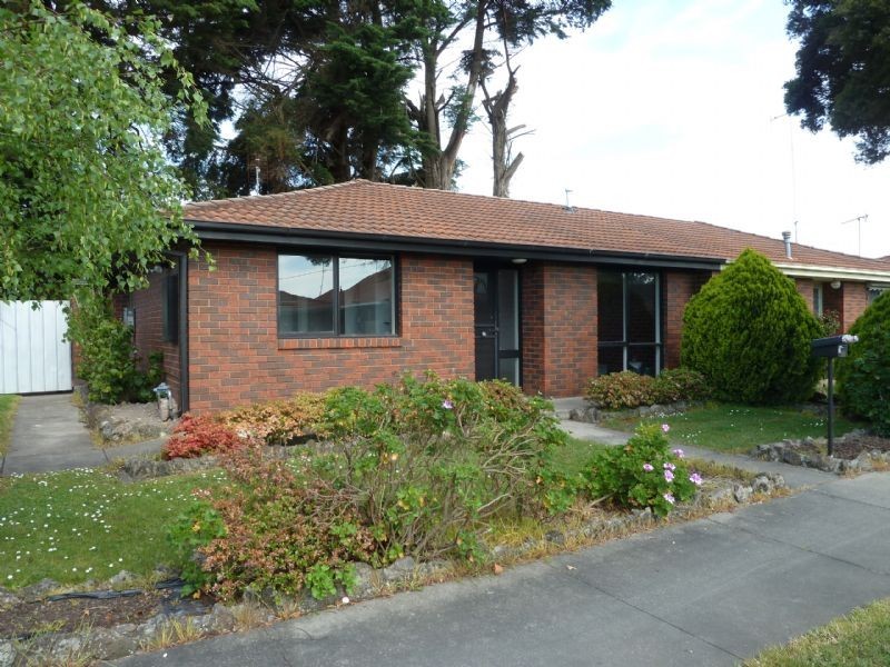 2/35 Austin Avenue, Moe VIC 3825