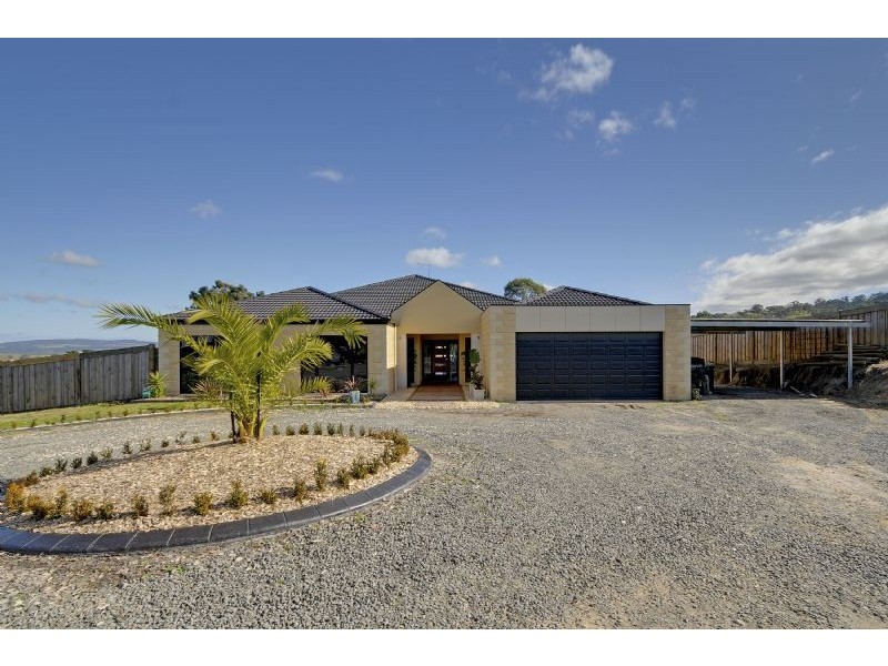 15 Hollander Drive, Yallourn North VIC 3825