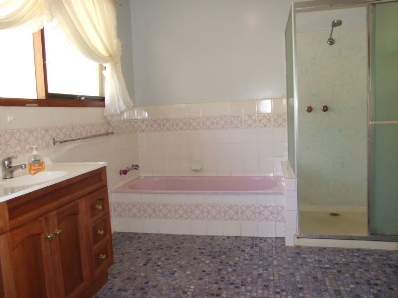 25 Elswyk Road, Moe South VIC 3825