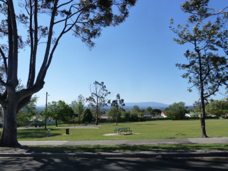 49 Scott Avenue, Moe VIC 3825